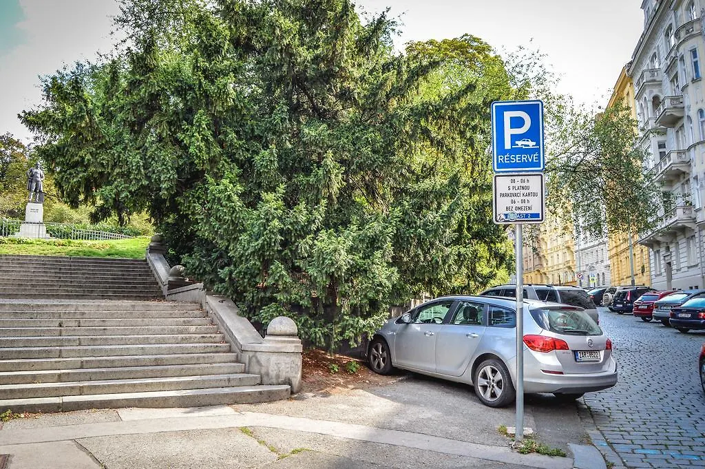 Prague Hostel Na Smetance 0*,