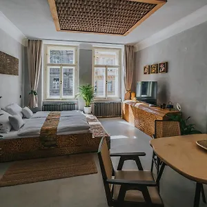  Aparthotel Bohemian Experience